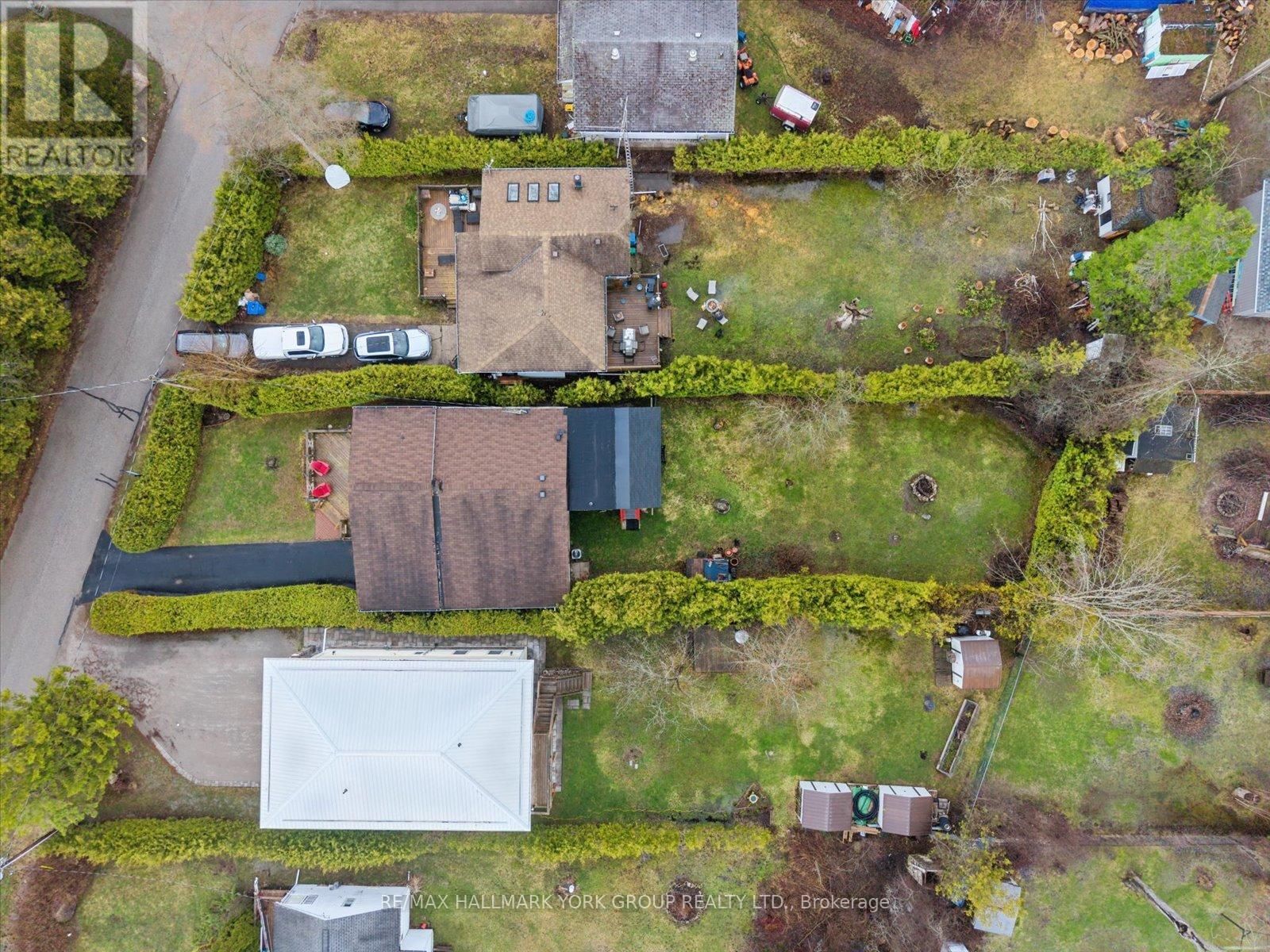 836 CRESCENT BEACH ROAD Image 33