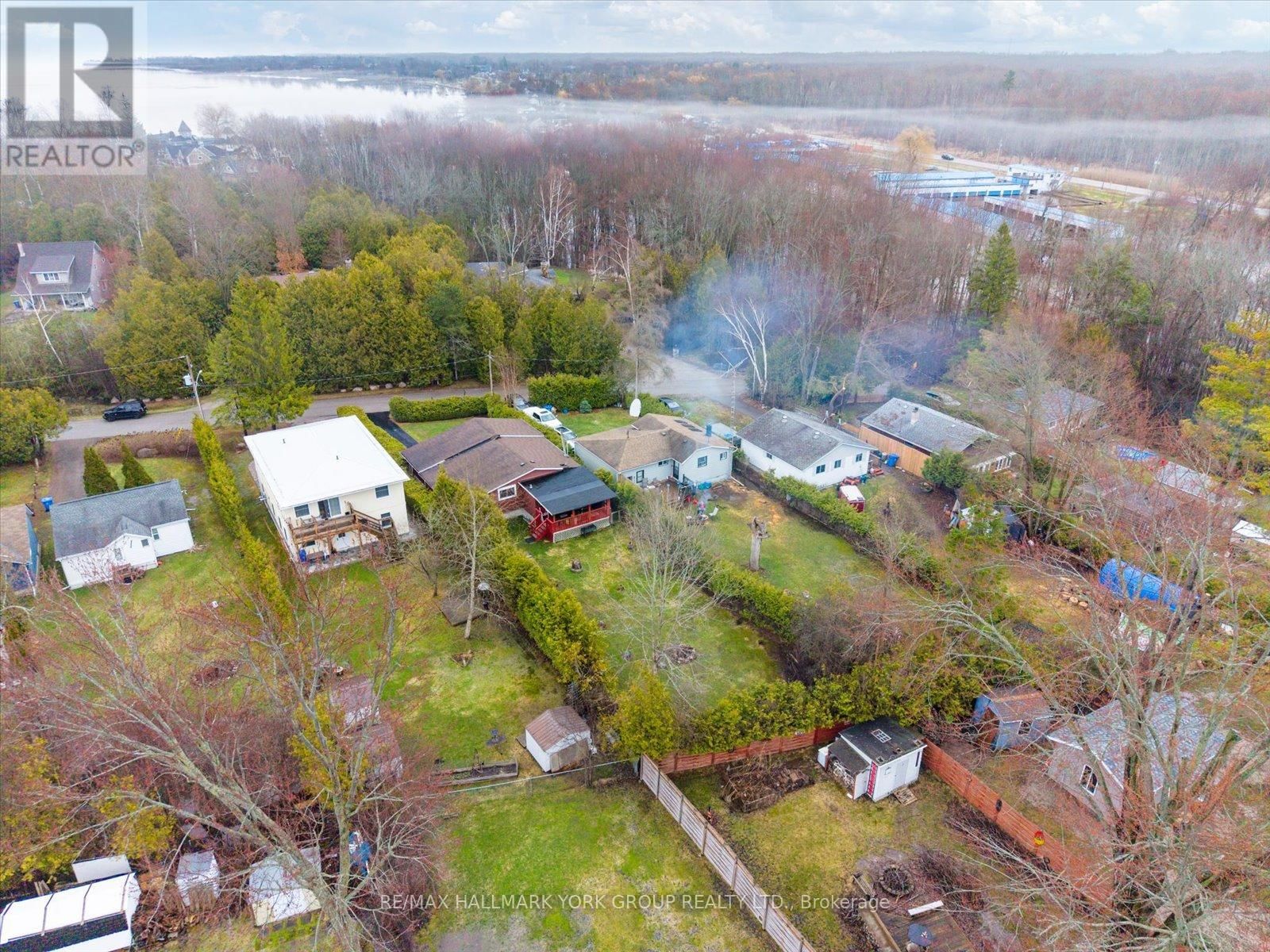 836 CRESCENT BEACH ROAD Image 34