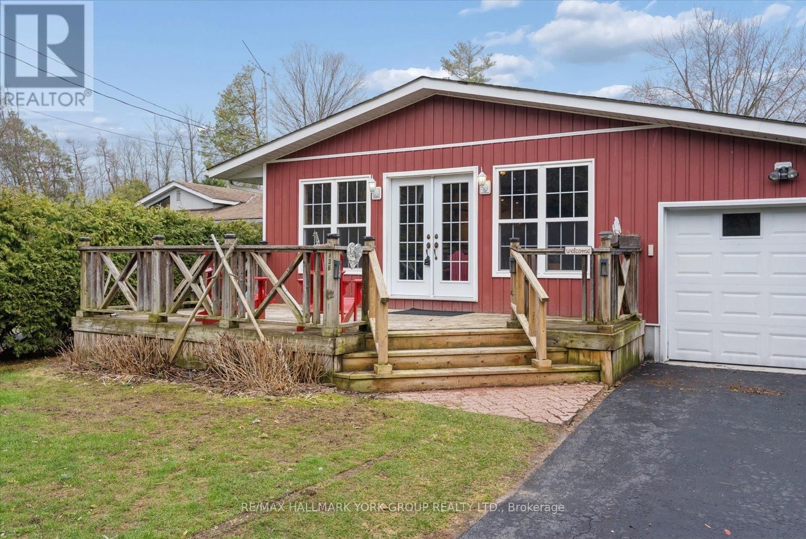 836 CRESCENT BEACH ROAD Image 5