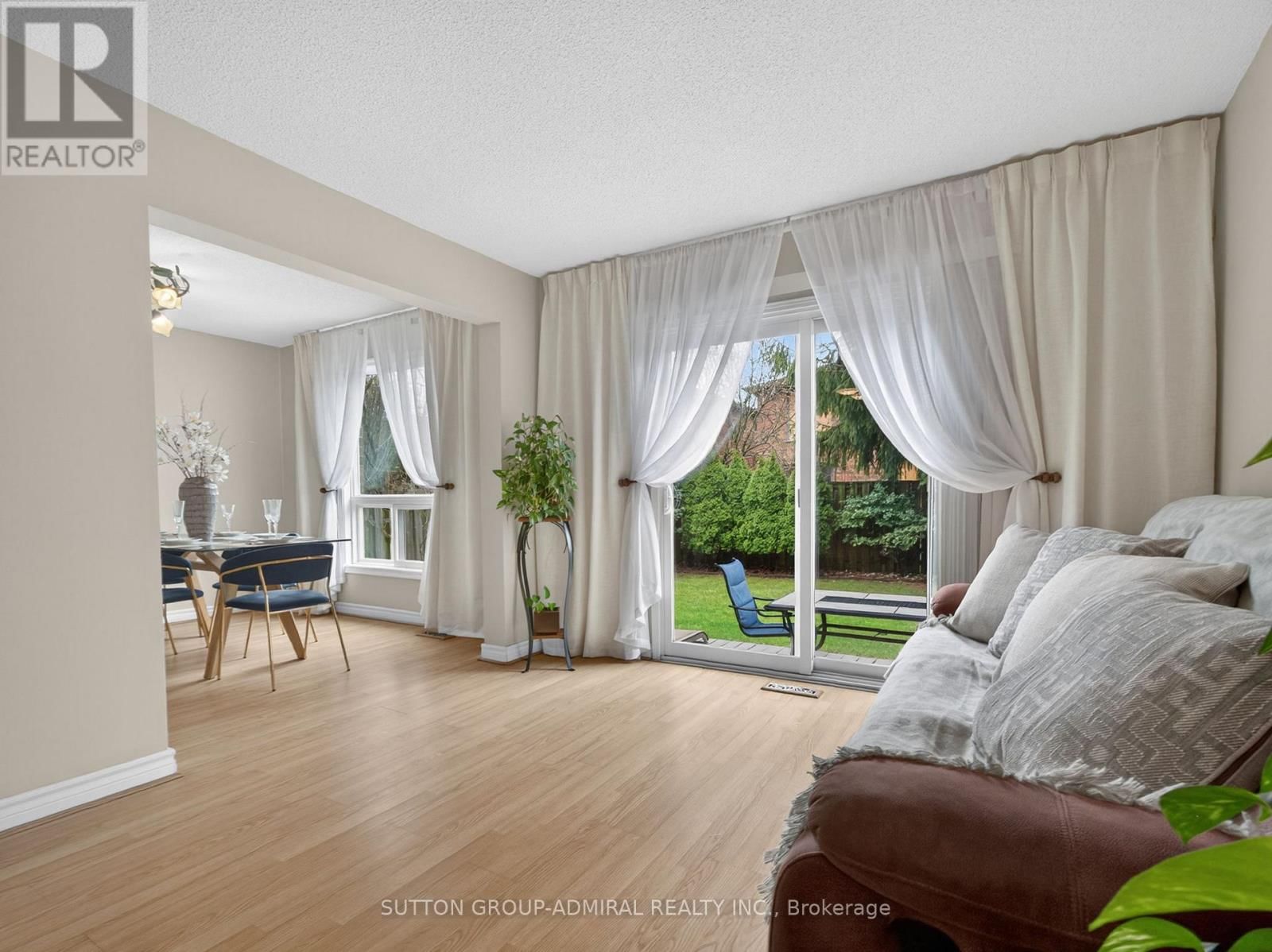 116 PATRICE CRESCENT Image 13