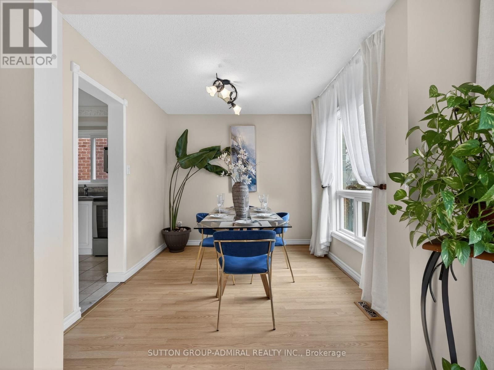 116 PATRICE CRESCENT Image 17