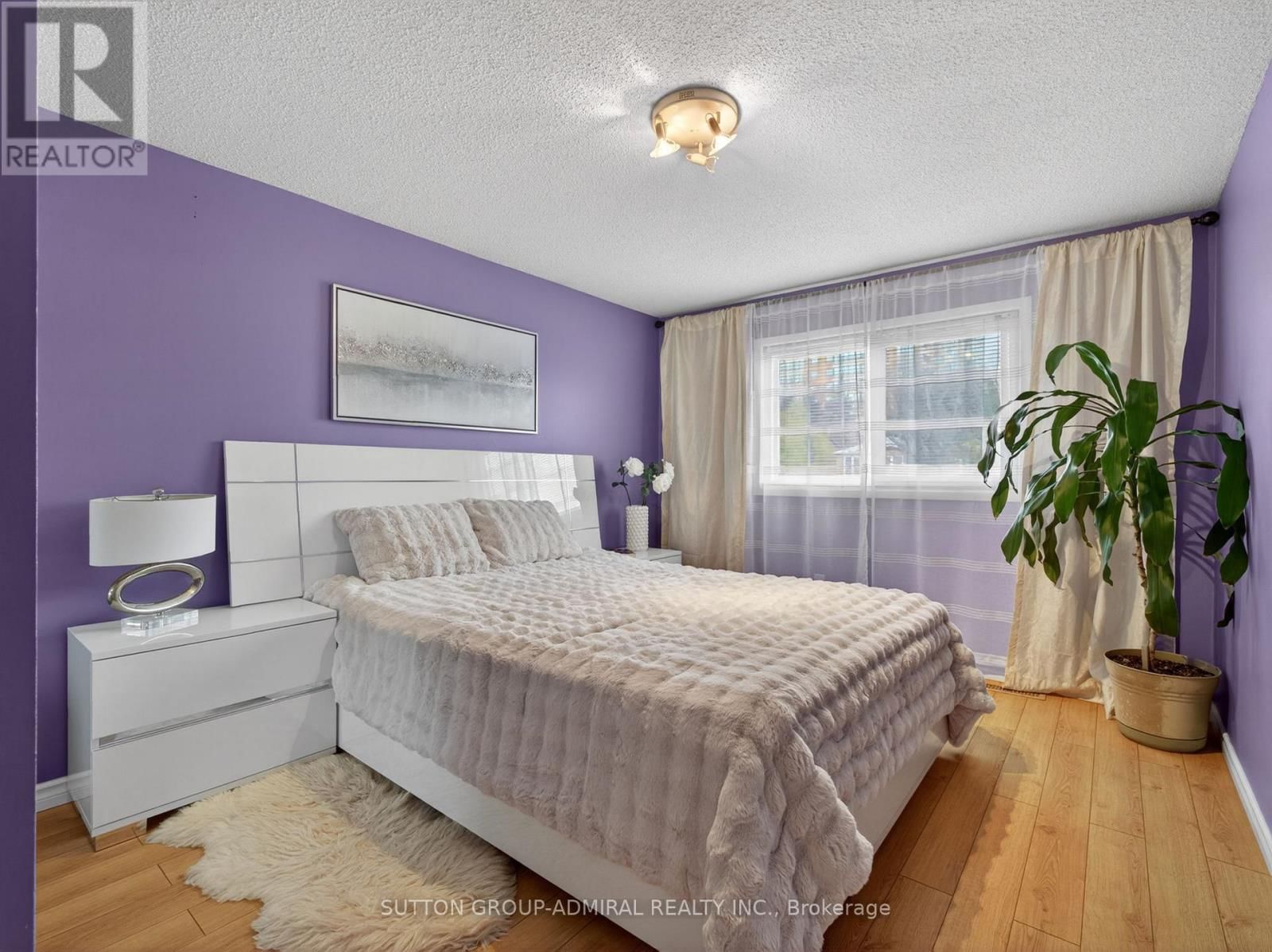 116 PATRICE CRESCENT Image 33