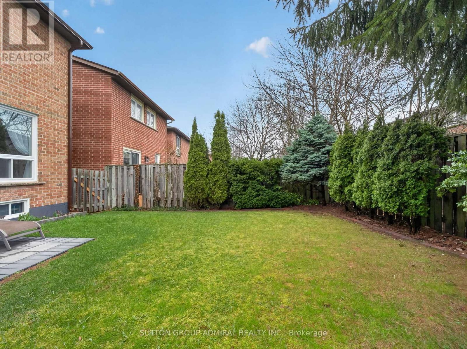 116 PATRICE CRESCENT Image 45