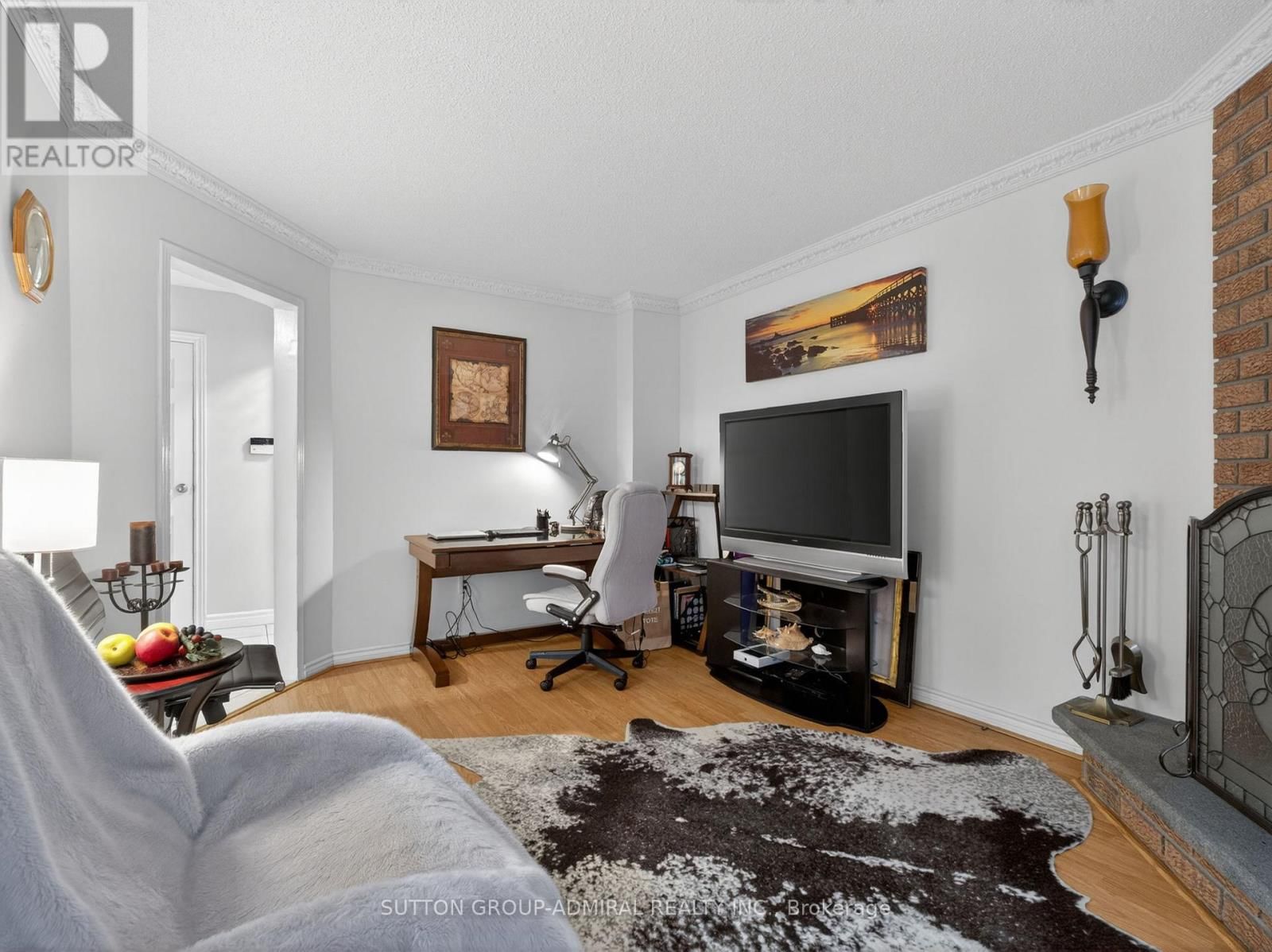 116 PATRICE CRESCENT Image 8