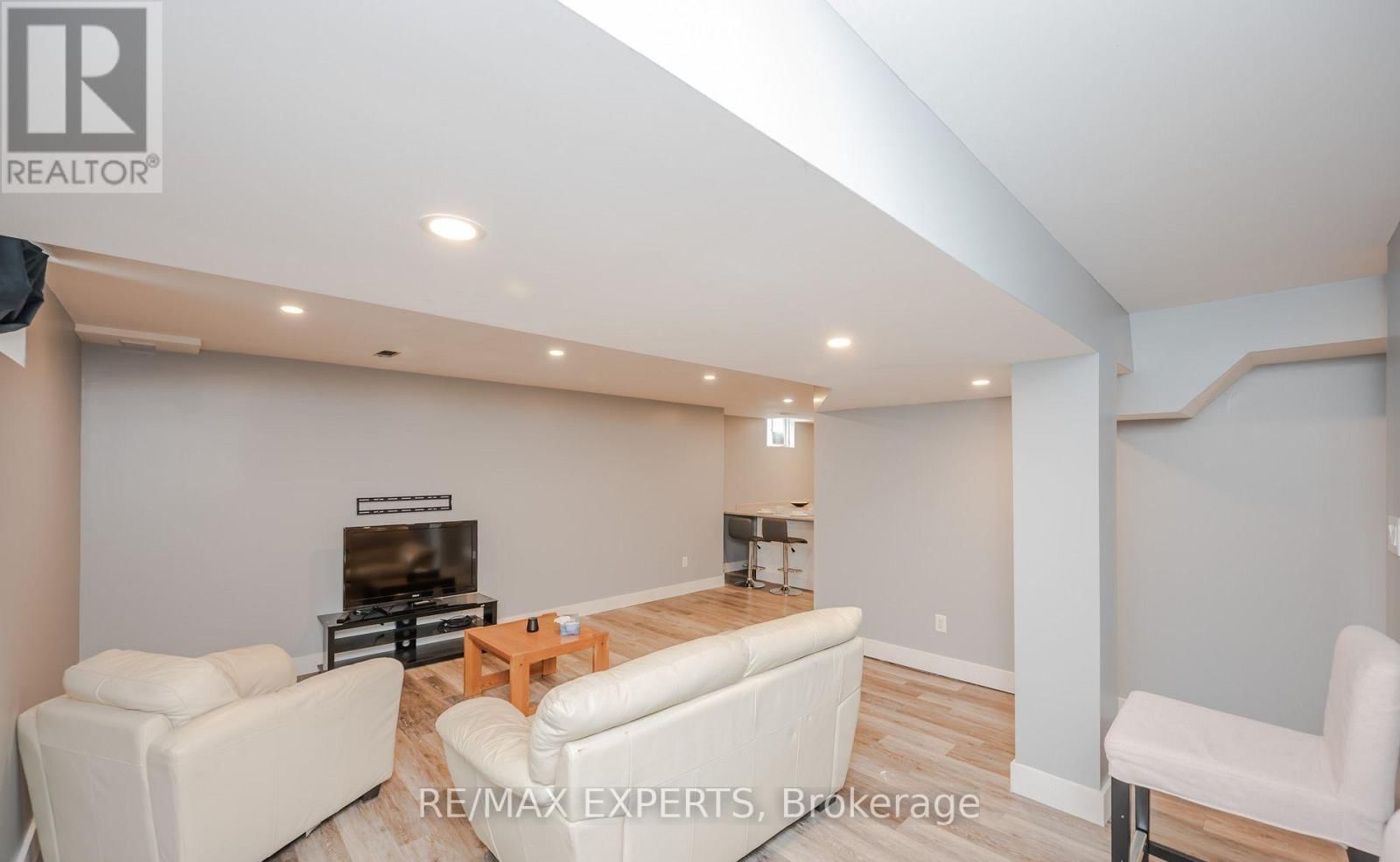 27 MOONEY TRAIL Image 5