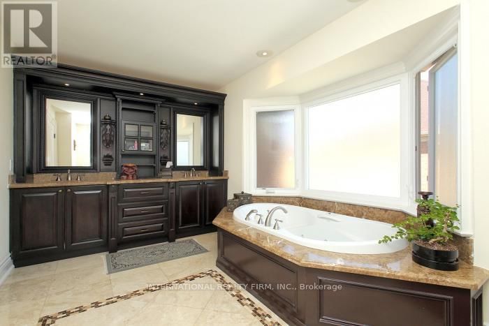 7 ELDERWOOD DRIVE Image 15