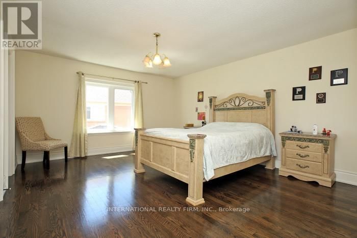 7 ELDERWOOD DRIVE Image 17