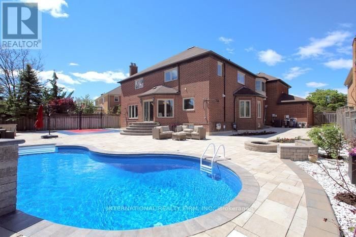 7 ELDERWOOD DRIVE Image 25