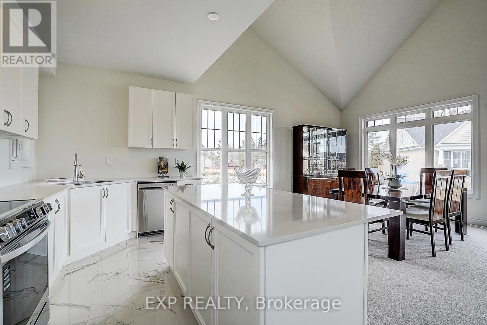 4 PALMIRA DRIVE Image 10