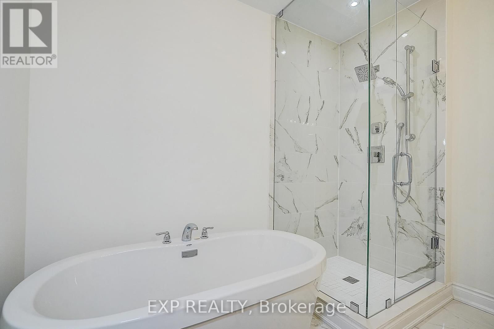 4 PALMIRA DRIVE Image 17