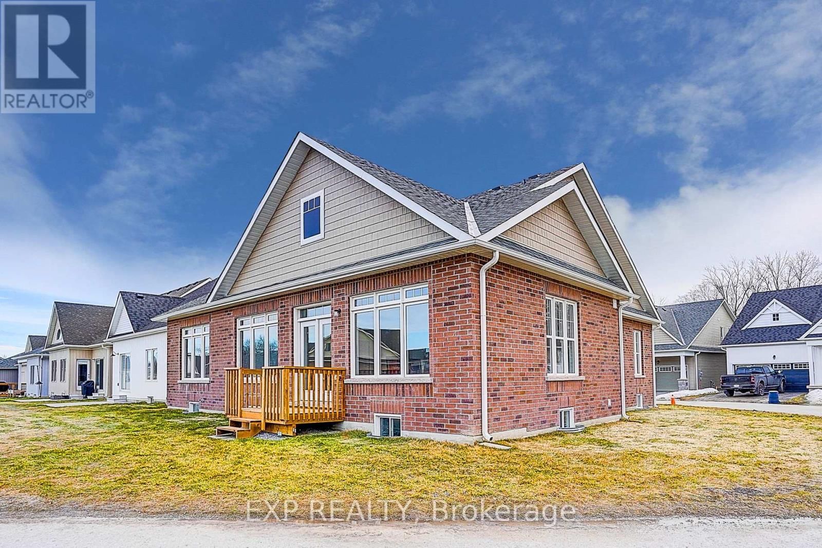 4 PALMIRA DRIVE Image 23