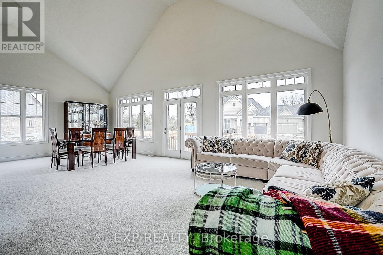 4 PALMIRA DRIVE Image 5