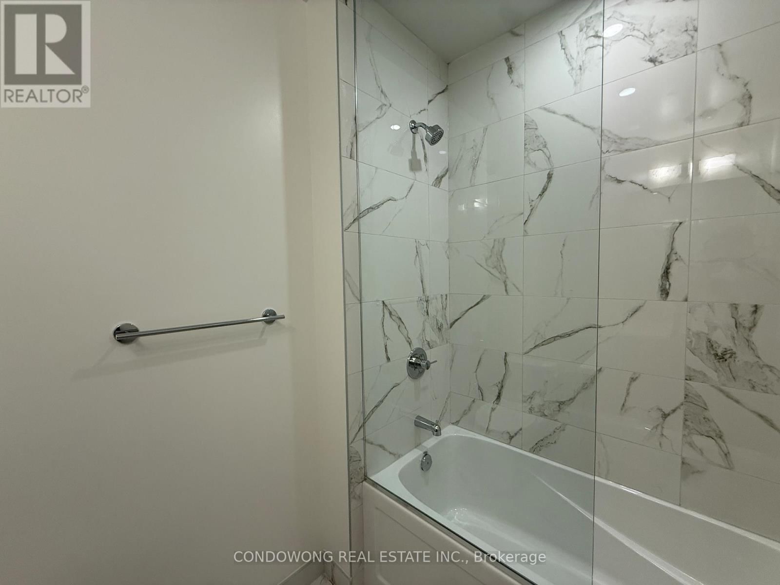 6005 - 8 INTERCHANGE WAY Image 5