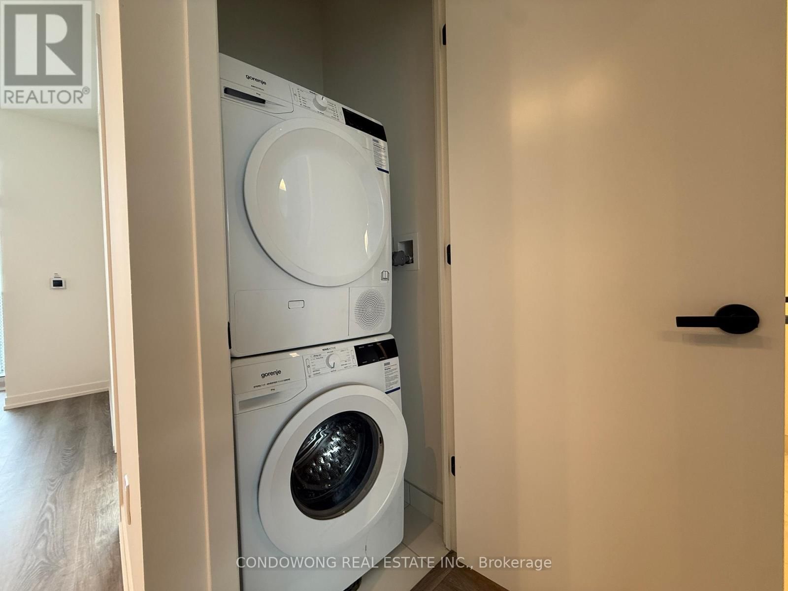 6005 - 8 INTERCHANGE WAY Image 6