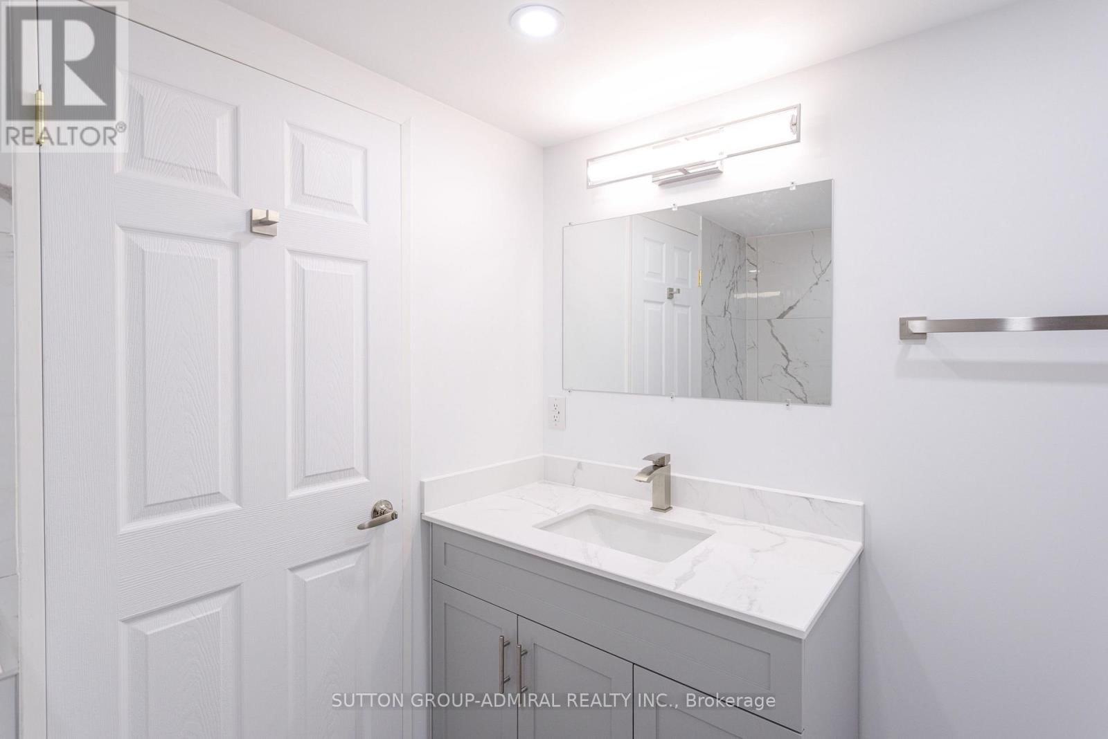 1206 - 120 PROMENADE CIRCLE Image 9