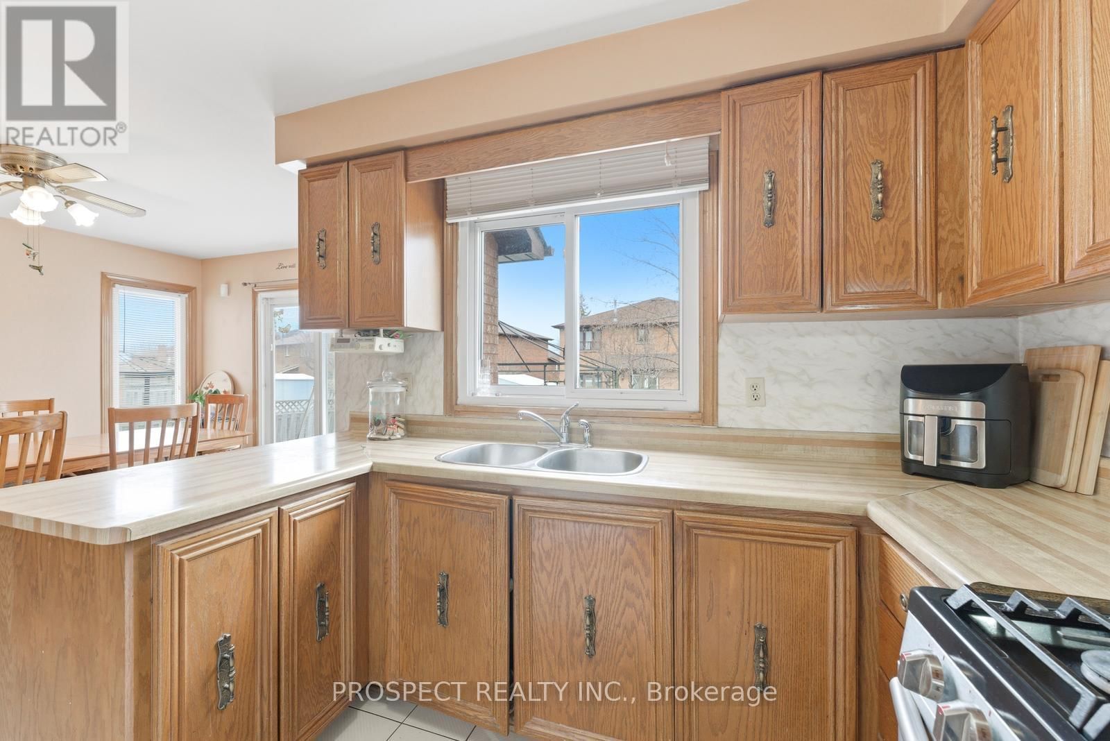 8435 MARTIN GROVE ROAD Image 20