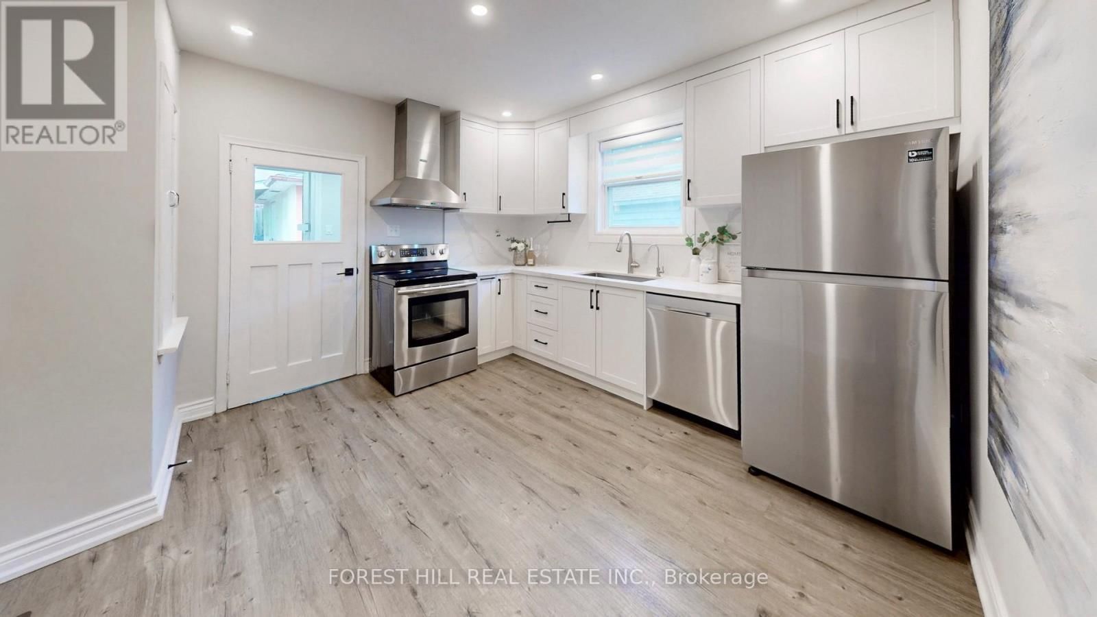 54 VINCENT STREET Image 12