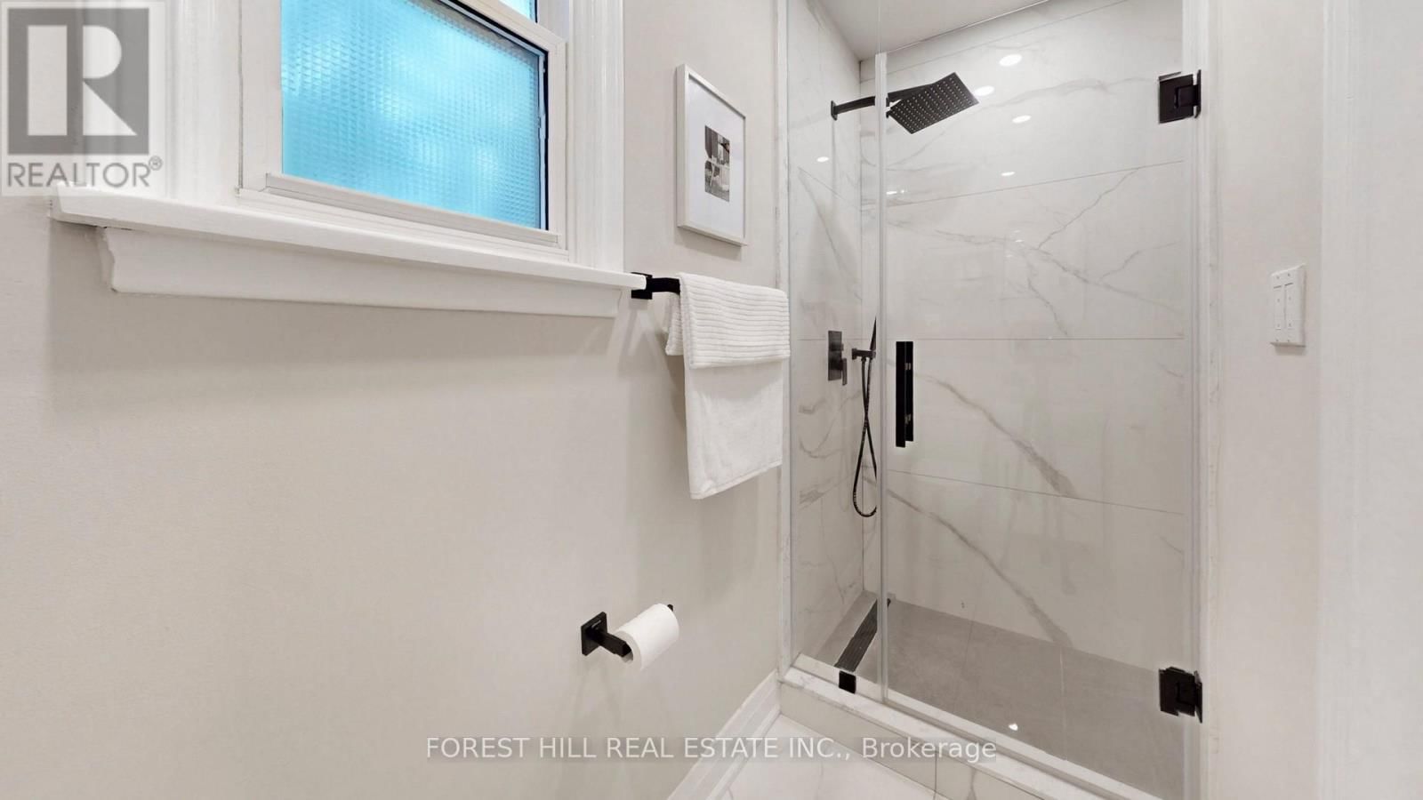 54 VINCENT STREET Image 17