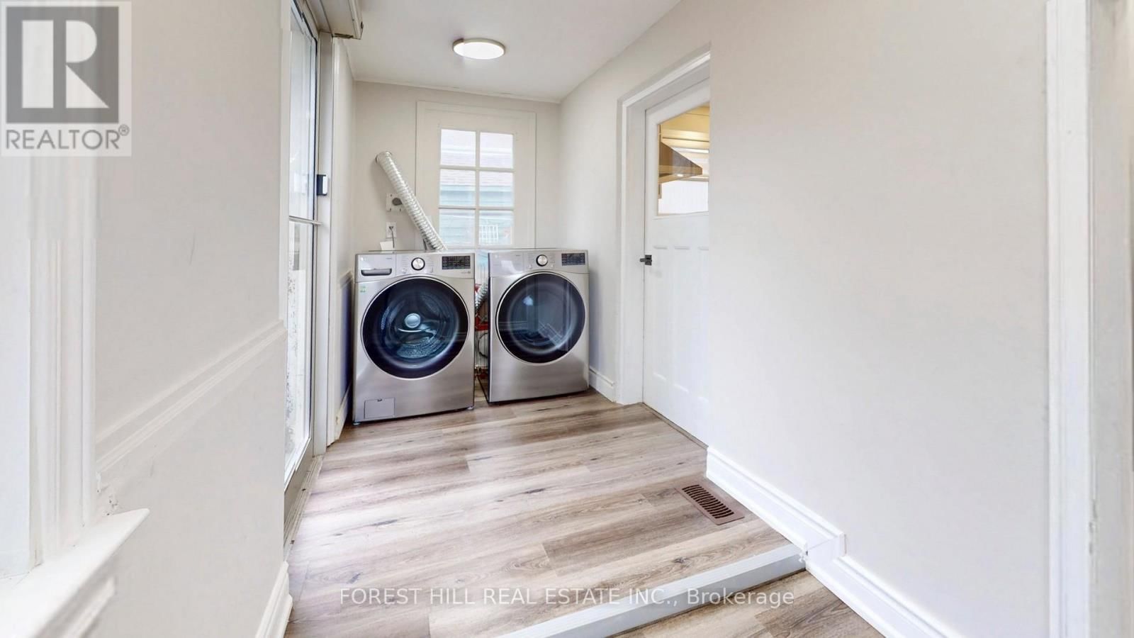 54 VINCENT STREET Image 18