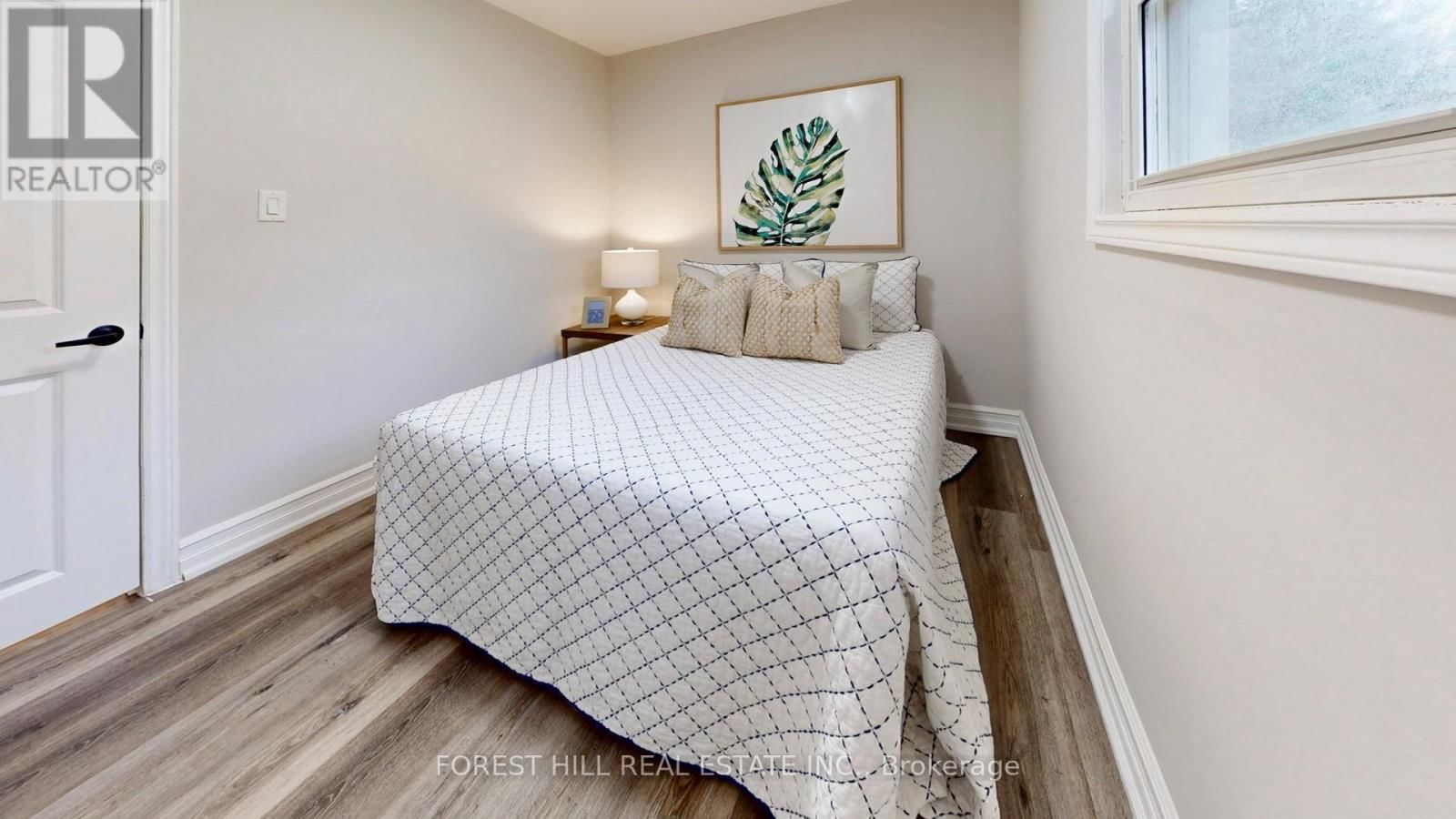 54 VINCENT STREET Image 23