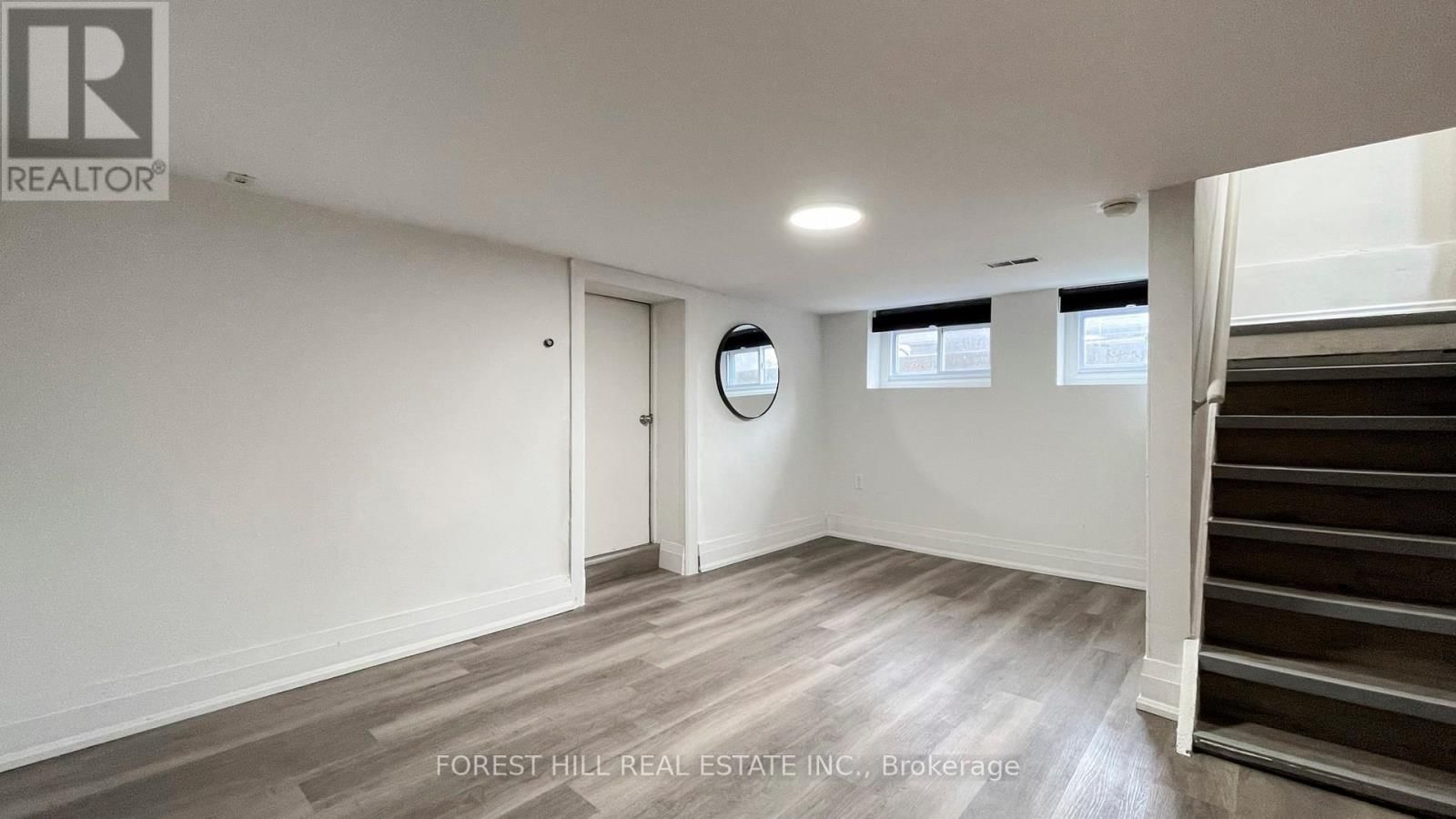 54 VINCENT STREET Image 34