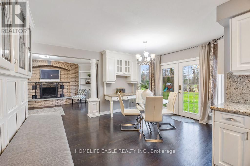 20286 YONGE STREET Image 10