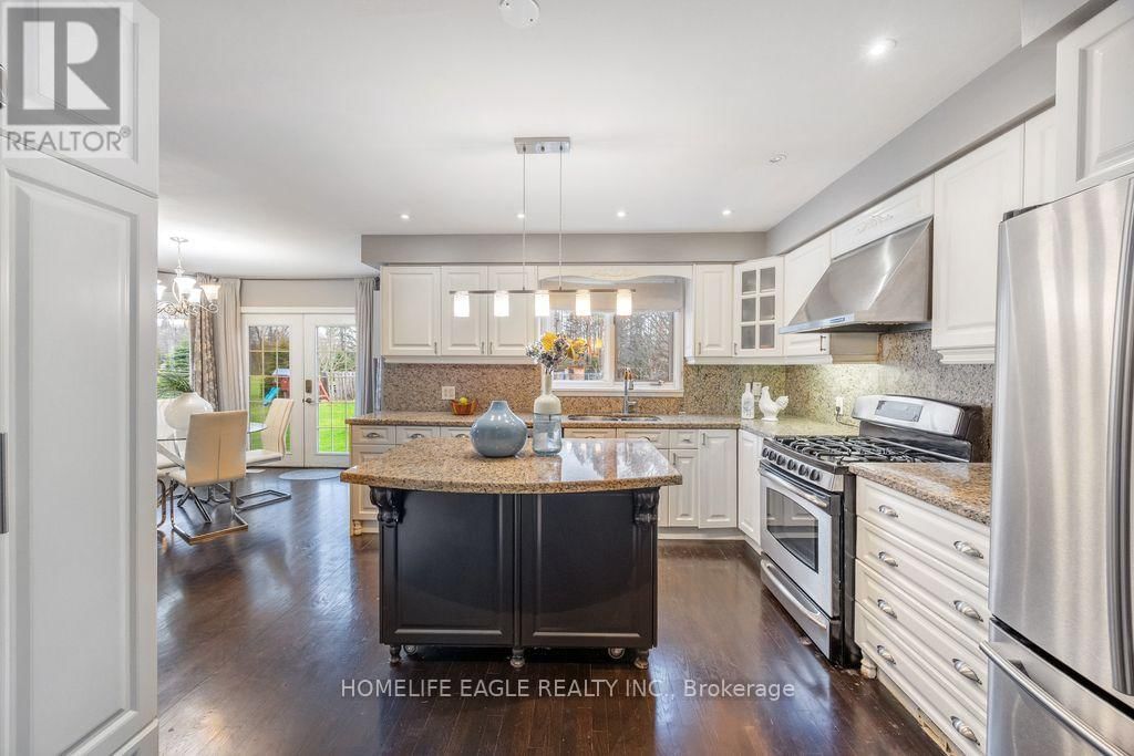 20286 YONGE STREET Image 7