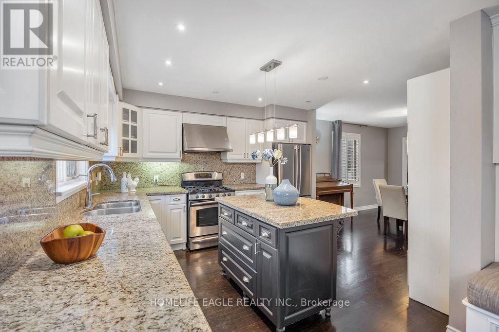 20286 YONGE STREET Image 8