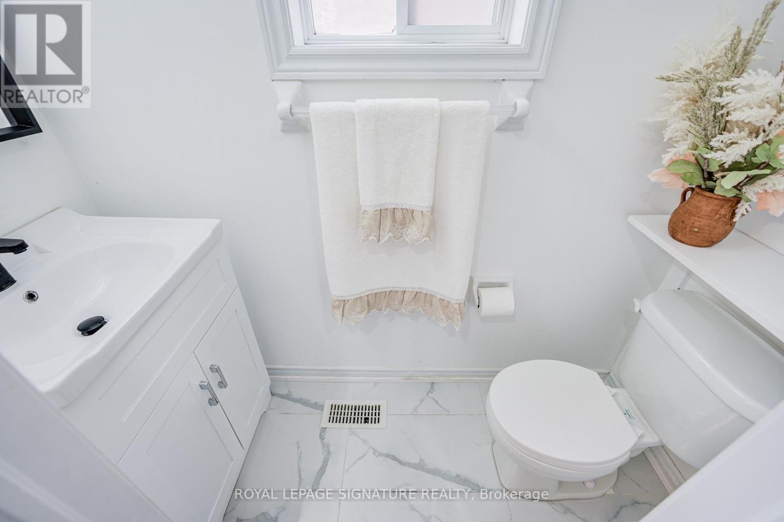 76 DERRYWOOD DRIVE Image 20