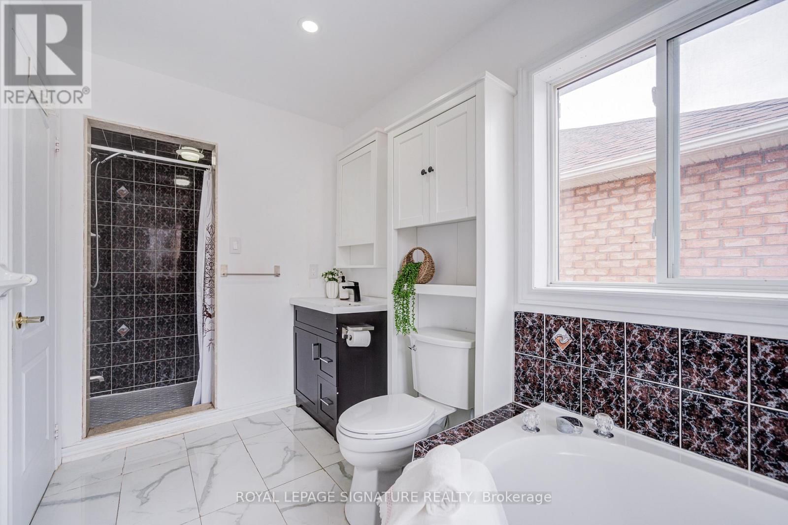 76 DERRYWOOD DRIVE Image 27