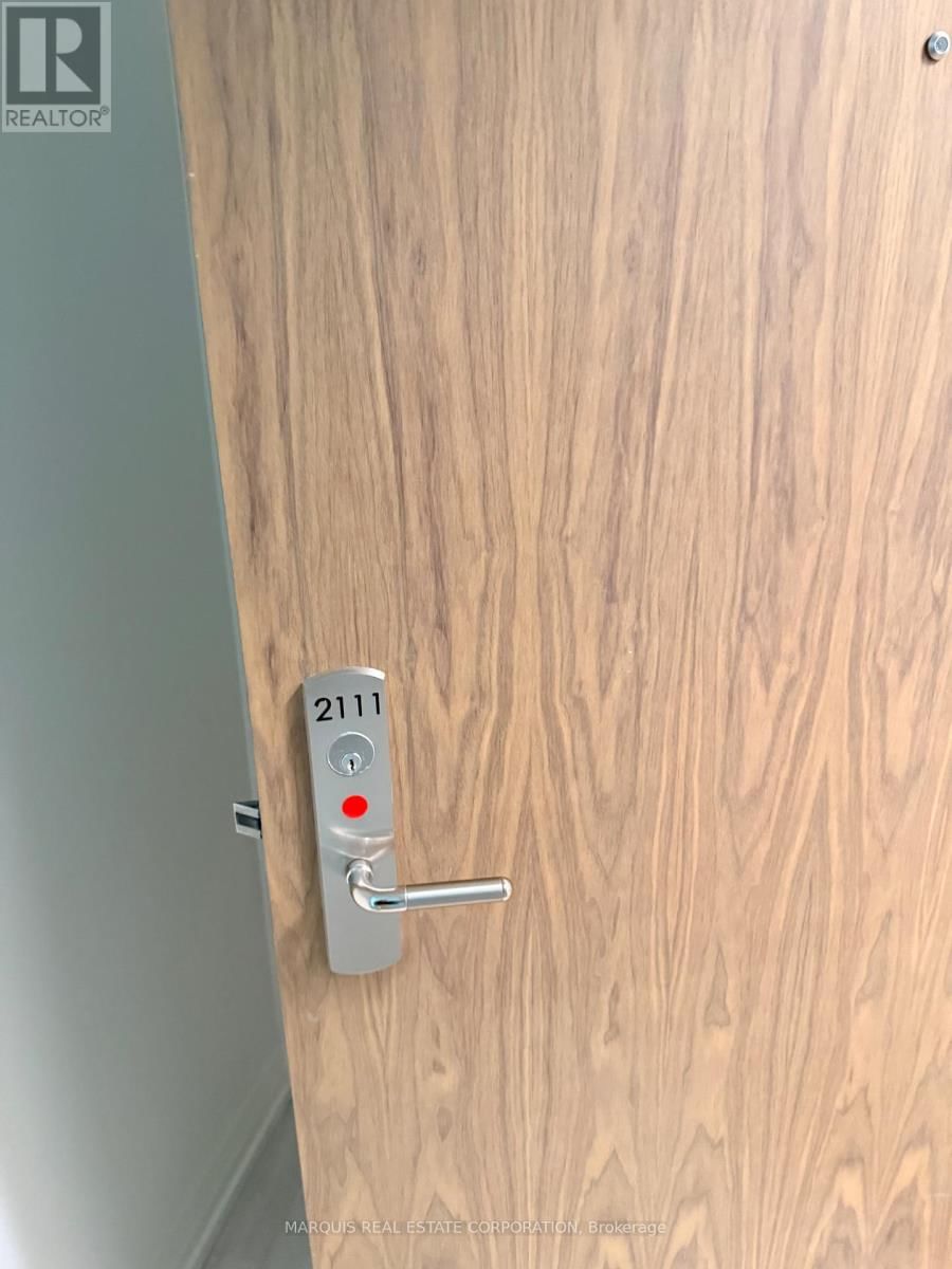 2111 - 27 KORDA GATE Image 1