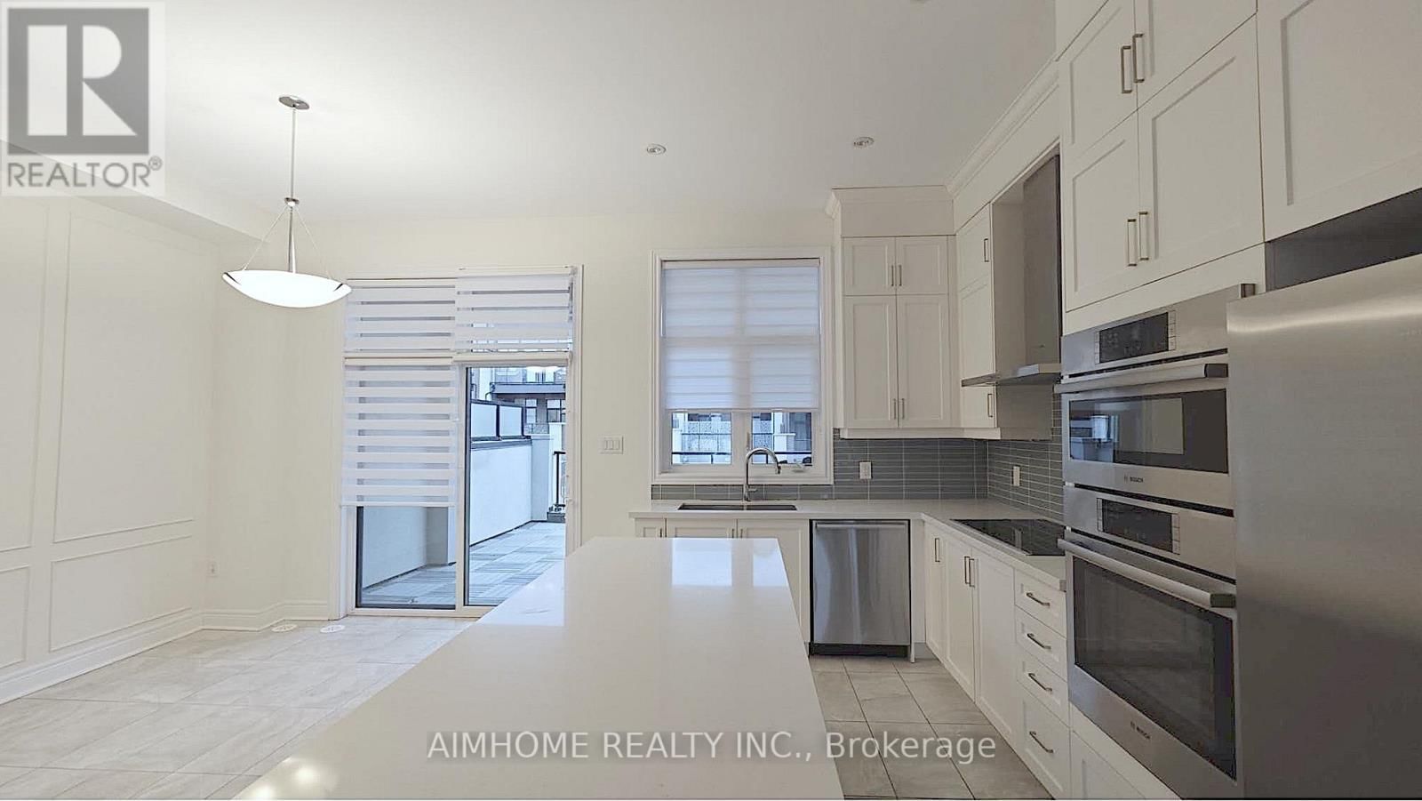 87 CARRVILLE WOODS CIRCLE Image 16