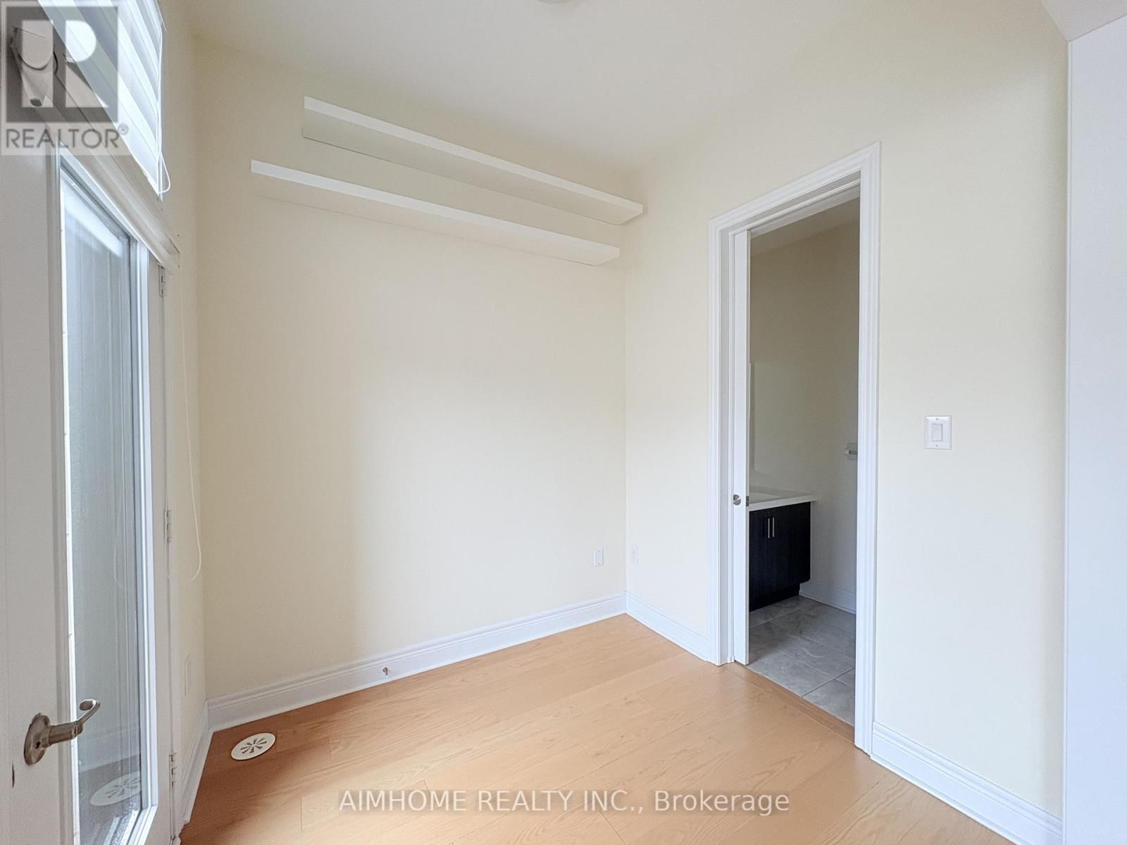 87 CARRVILLE WOODS CIRCLE Image 5