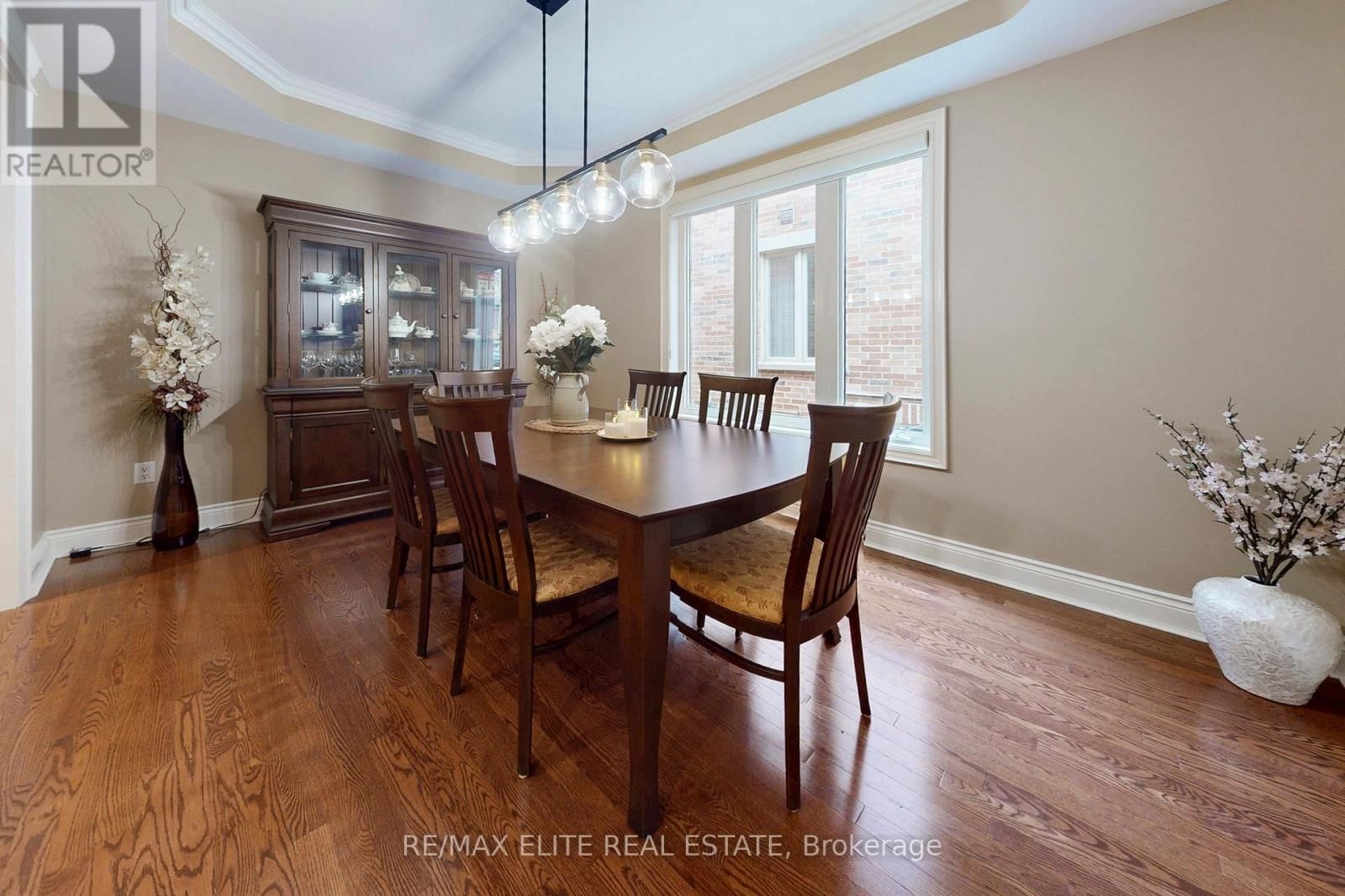 112 WESTBURY COURT Image 13