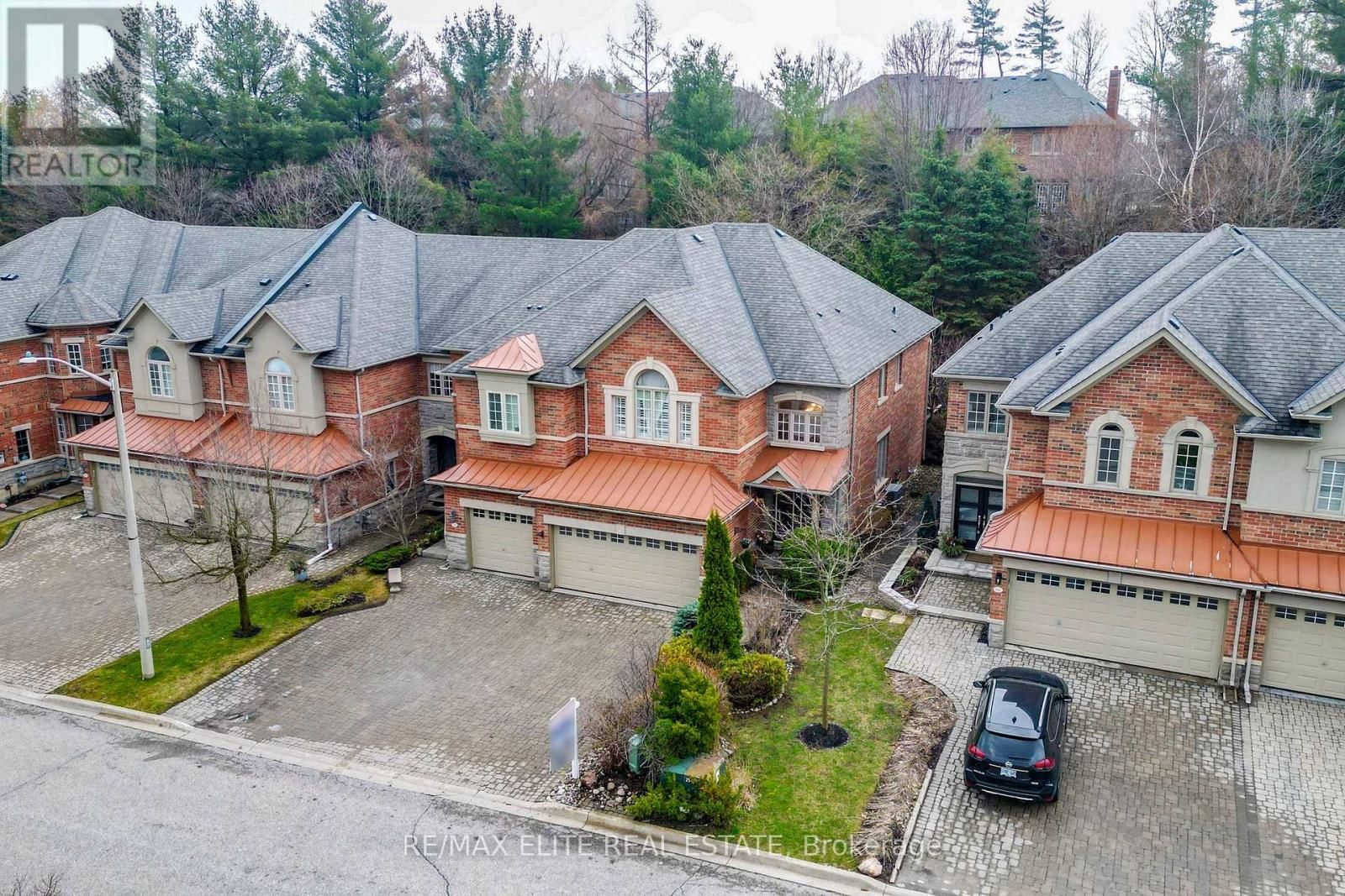 112 WESTBURY COURT Image 48