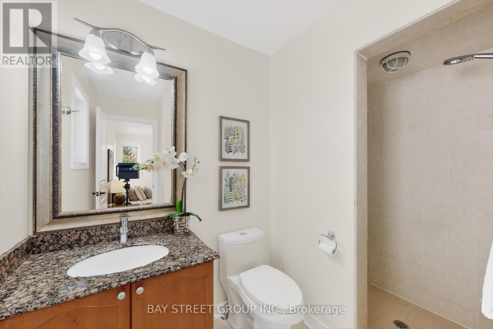 359 WORTHINGTON AVENUE Image 37