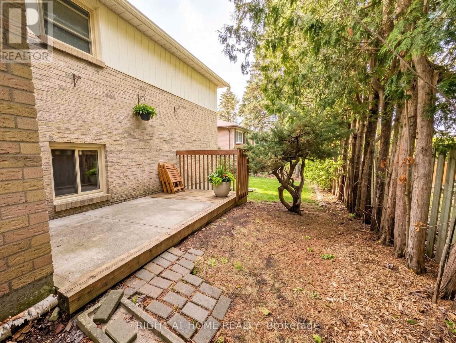 505 LONDON ROAD Image 22