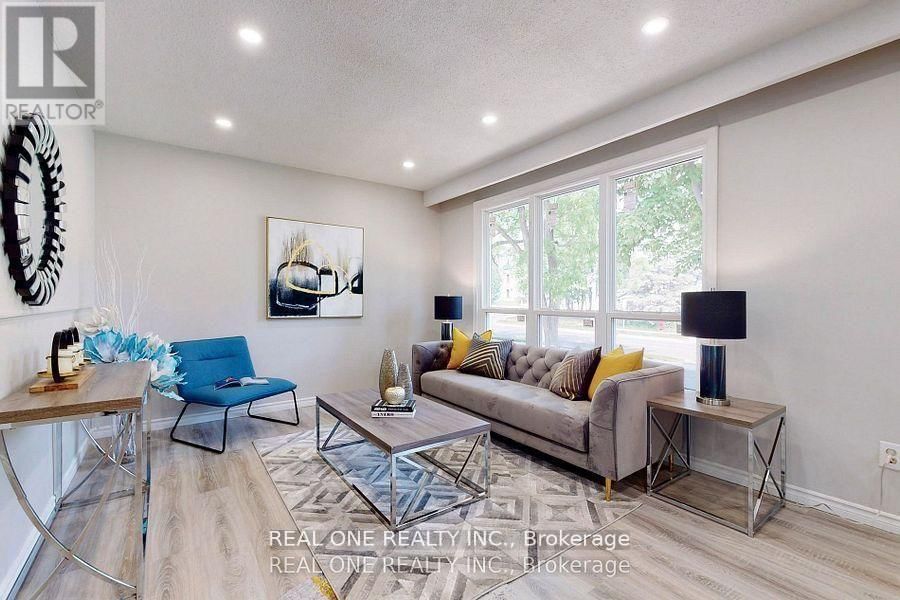 105 AURORA HEIGHTS DRIVE Image 2