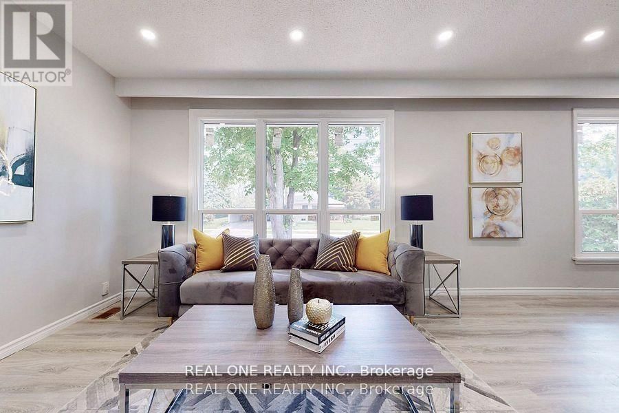 105 AURORA HEIGHTS DRIVE Image 3