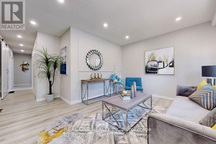 105 AURORA HEIGHTS DRIVE Image 8