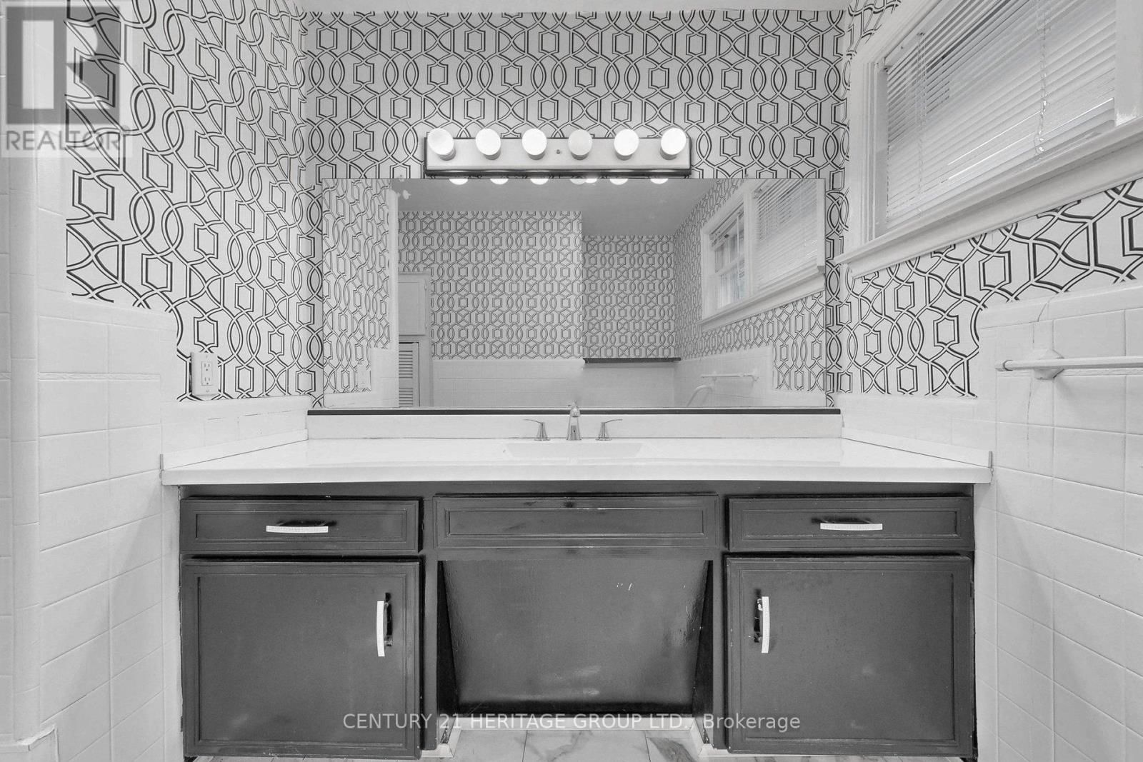 19 OAKBANK ROAD Image 18