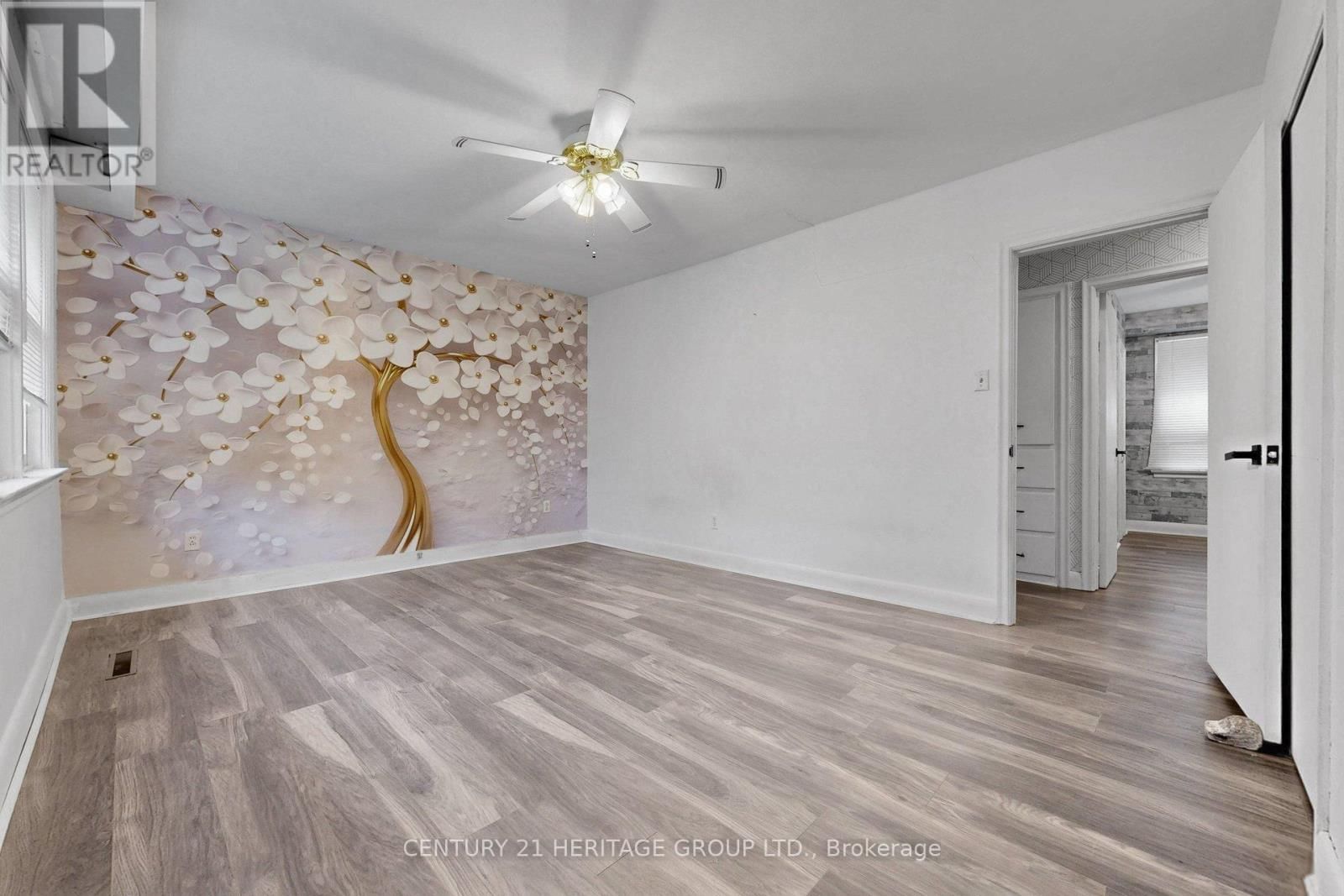 19 OAKBANK ROAD Image 20