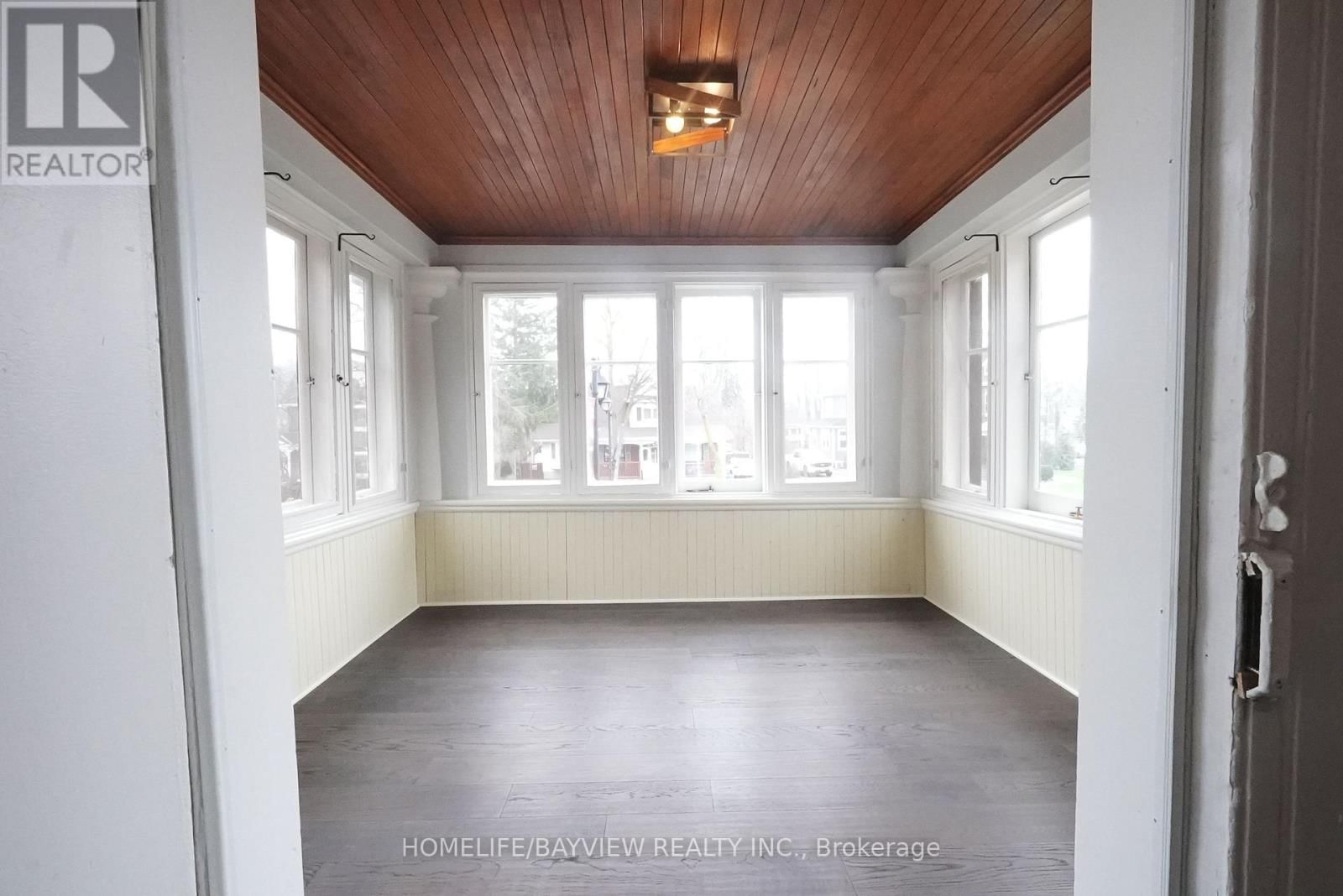 180 & 188 MAIN STREET NORTH Image 11