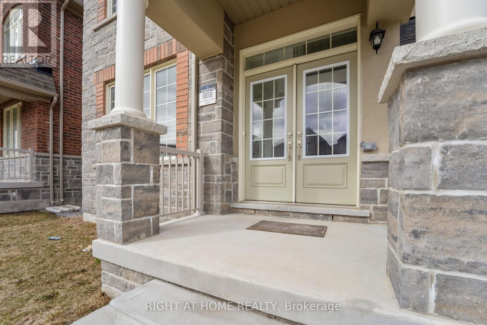 92 CARRIAGE SHOP BEND Image 4