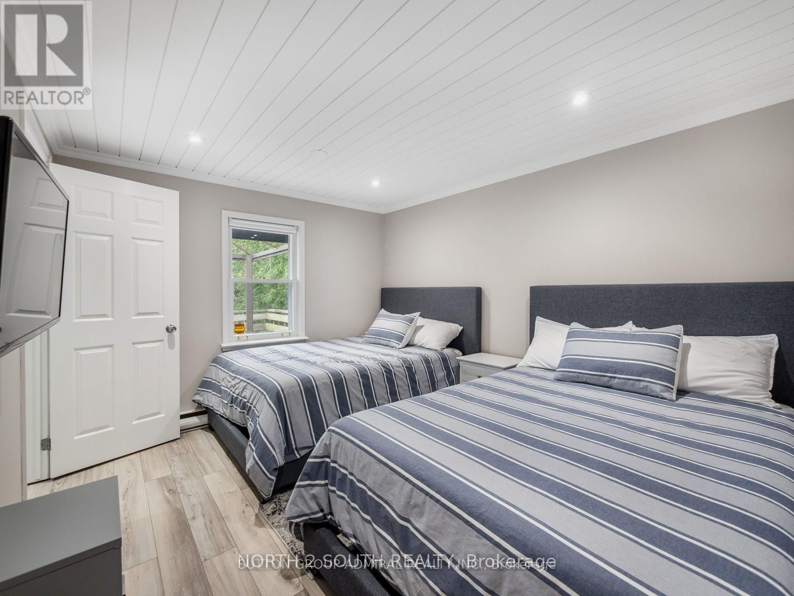 1273 MAPLE ROAD Image 18