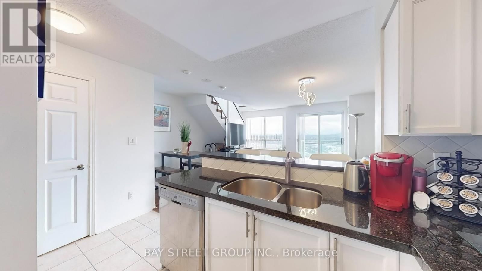 LPH19 - 39 ONEIDA CRESCENT Image 14