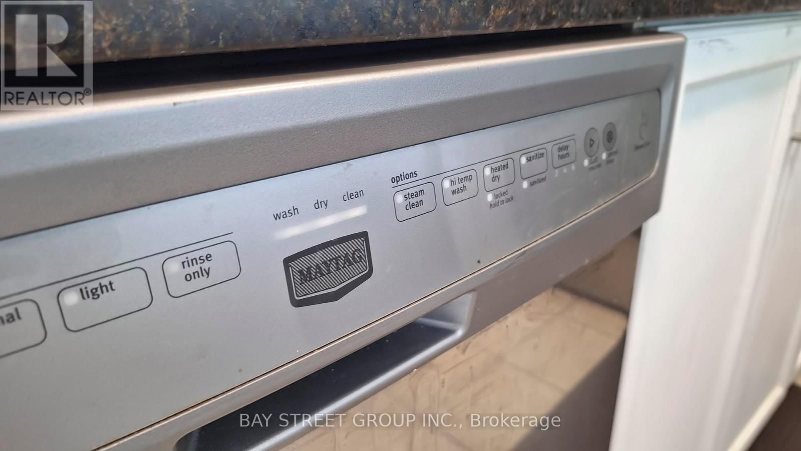 LPH19 - 39 ONEIDA CRESCENT Image 17