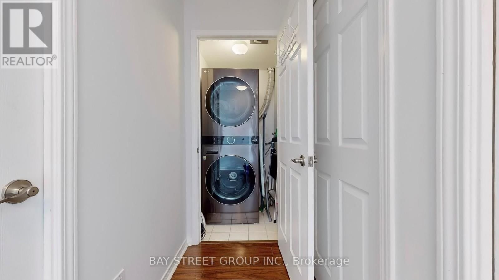 LPH19 - 39 ONEIDA CRESCENT Image 29