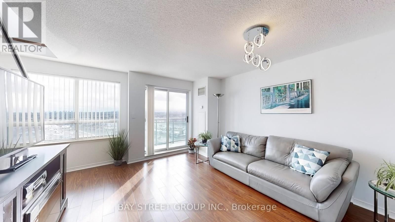 LPH19 - 39 ONEIDA CRESCENT Image 5