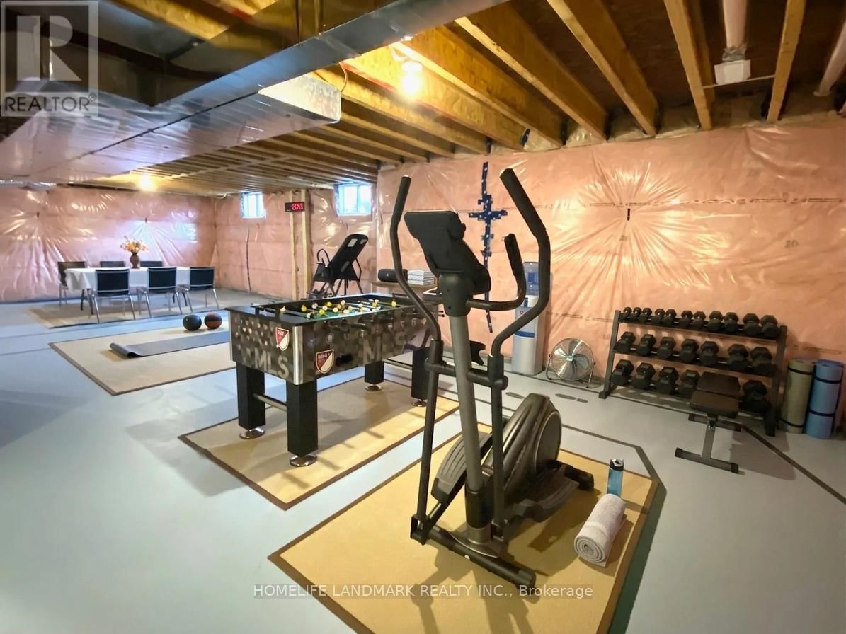 1486 BRODERICK STREET Image 18